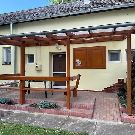 Platan Apartman Marcali Luaran gambar